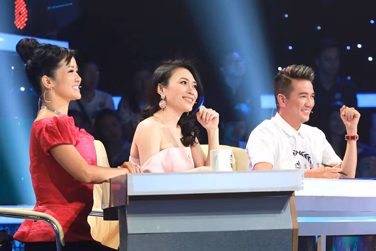 Mr Đàm không quên nhắn nhủ Hồng Nhung rằng anh và các đồng nghiệp khác luôn yêu thương, ủng hộ và đứng về phía Hồng Nhung. Ảnh: VTC