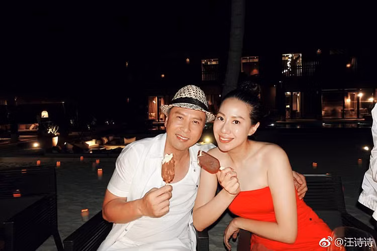 Uông Thi Thi được biết đến là người rất chú ý chăm sóc ngoại hình để giữ nhan sắc.