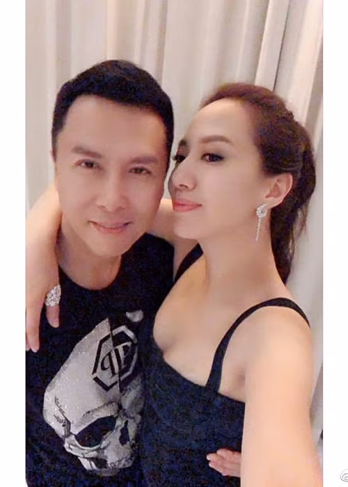 Uông Thi Thi và Chân Tử Đan kết hôn vào năm 2003 chỉ sau 3 tháng gặp gỡ. Cho đến nay, tình cảm của cặp đôi này vẫn rất mặn nồng.