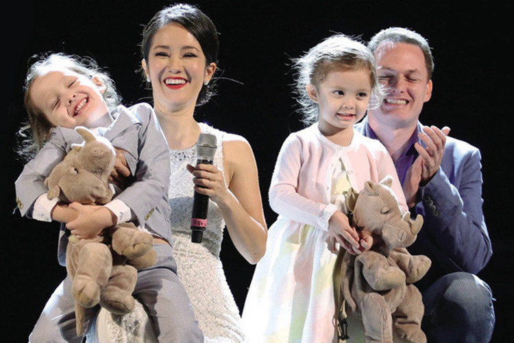 Hồng Nhung và Kevin đường ai nấy đi sau nhiều năm gắn bó khiến không ít người cảm thấy tiếc nuối.