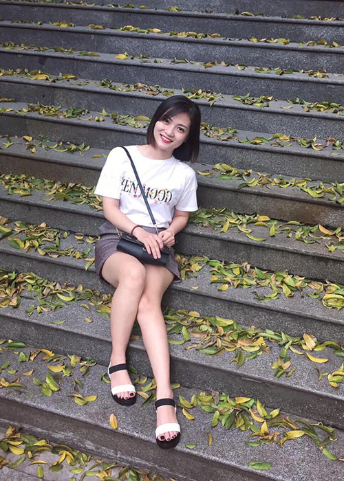 Trong chương trình "Người ấy là ai?", Ngọc Anh tiết lộ cuộc hôn nhân tan vỡ của cô. Nữ MC kể cô và chồng cũ yêu nhau từ năm cấp 3, sau nhiều năm hẹn hò cả hai mới kết hôn. Tuy nhiên, sau khi cưới, Ngọc Anh phát hiện chồng đồng tính và qua lại với người đàn ông khác.