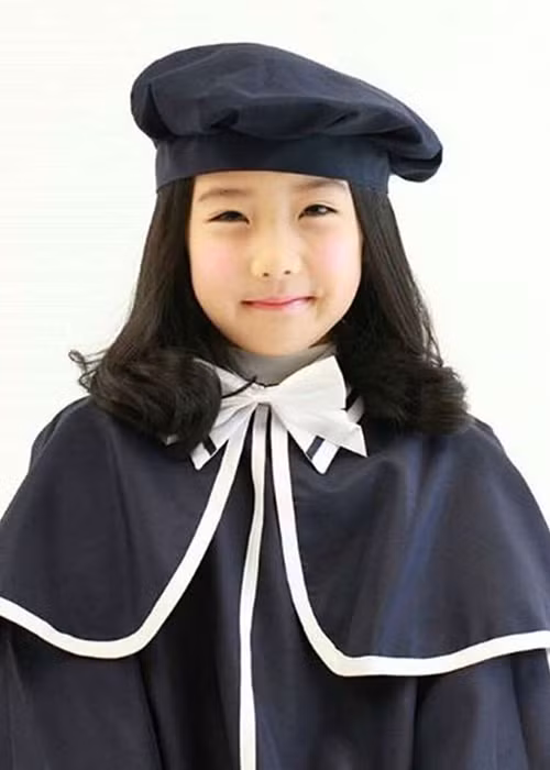 Khi các con đến tuổi đi học, Lee Young Ae đã chuyển vào thành phố sống để thuận tiện cho việc học tập.