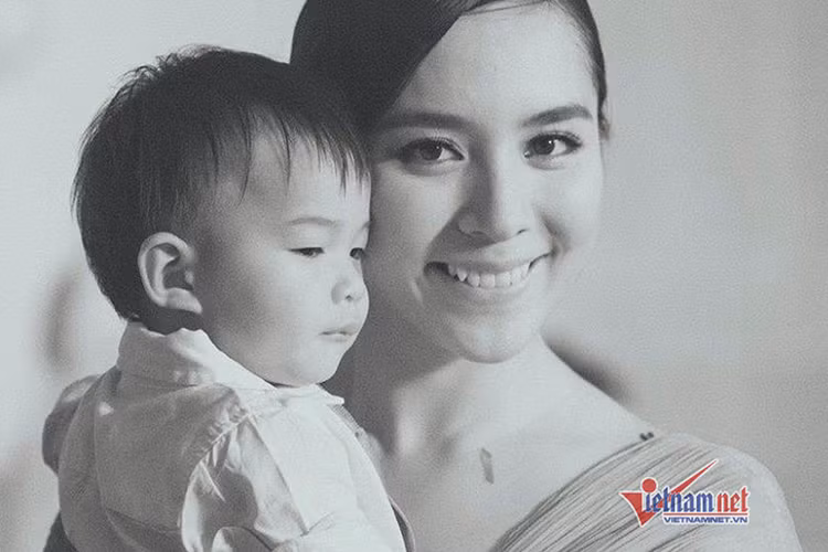 Năm 2014, Thiên Lý sinh con trai thứ hai tên Anh Quốc nhưng đến năm 2015 mới tiết lộ có thêm con. Ảnh: Vietnamnet