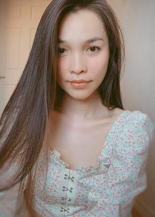 Ở tuổi 38, nữ ca sĩ "Nhật ký của mẹ" trẻ đẹp đến ngỡ ngàng.