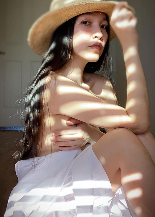 Hau on ao dang anh lay tay che nguc, Hien Thuc gio ra sao?