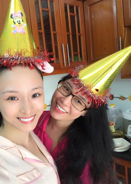 Khi được hỏi về kế hoạch trở lại showbiz, Phương Nga cho biết cô sẵn sàng nếu như nhận được lời mời hợp tác. Ảnh: FBNV