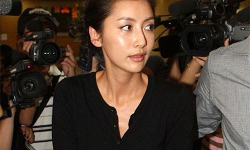 Sao chau A lo clip nhay cam: Con ac mong va vet nho kho rua-Hinh-4