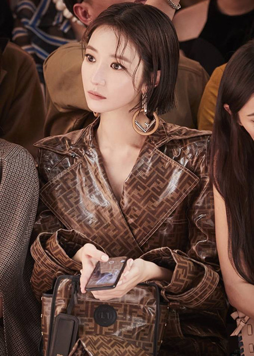 Go Joon Hee hiện được xem là "Biểu tượng thời trang của Hàn Quốc".