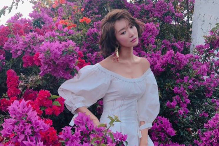 Go Joon Hee nổi tiếng là người đẹp cá tính, gợi cảm.