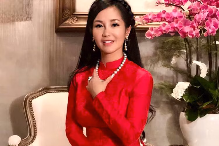 Cách đây không lâu, chồng cũ của Hồng Nhung đã tái hôn.