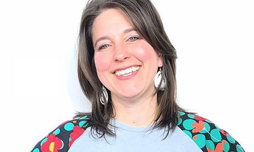 Nu giao vien quan he va co 4 con voi nam sinh