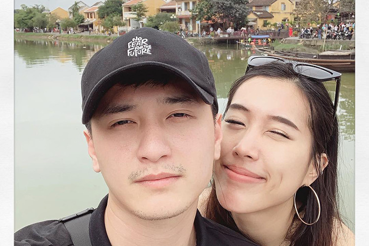 Dù gặp khó khăn về khoảnh khắc địa lý nhưng cặp đôi này vẫn tin tưởng, yêu thương nhau.