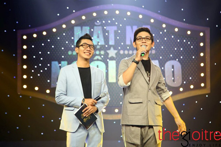 Mẹ của Sơn Ngọc Minh chia sẻ, con trai vốn không có ước mơ làm ca sĩ nhưng lại hâm mộ Đan Trường nên đòi đi hát. Ảnh: Thế giới trẻ