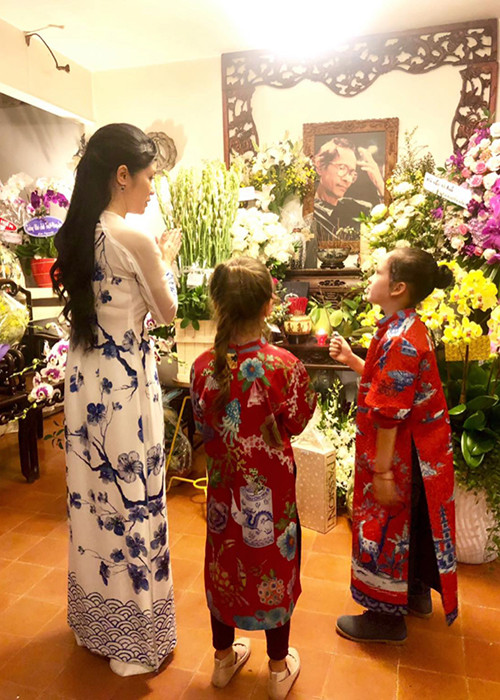 Trước thông tin chồng cũ lấy vợ mới, Hồng Nhung vẫn chưa có bất kỳ phản ứng nào.