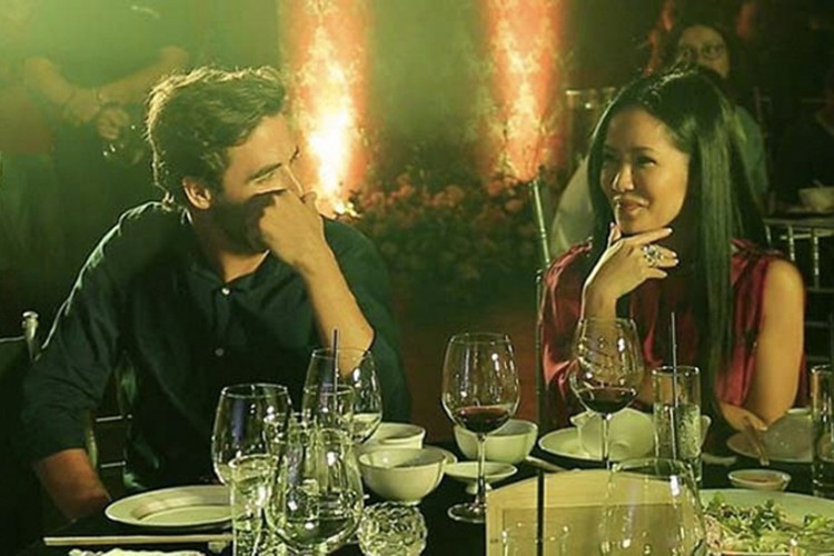 Hậu ly hôn, Hồng Nhung bị bắt gặp khá thân với một chàng trai Tây lạ mặt. Ảnh: Dân Việt