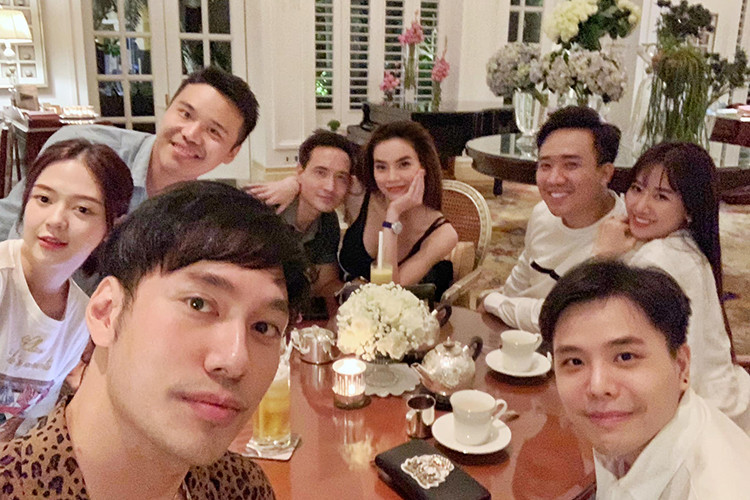 Gần đây, Hồ Ngọc và Kim Lý bị fan giục làm đám cưới.