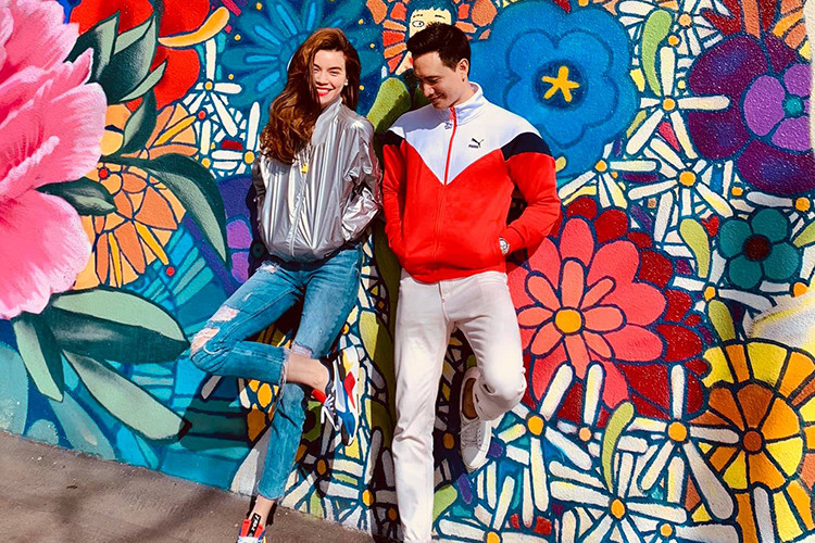 Được gia đình hai bên lẫn khán giả ủng hộ, Kim Lý và Hồ Ngọc Hà dường như ngày càng hạnh phúc bên nhau. Xem video "Hồ Ngọc Hà nói gì khi bị đồn hết thời, ế show?". Nguồn Youtube/vtc