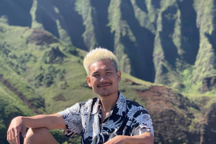 Khi yêu Kỳ Duyên, vị doanh nhân trẻ xây dựng hình ảnh thư sinh. Tuy nhiên, hậu chia tay, anh chuyển sang ăn mặc cá tính. Trước nghi vấn bạn gái cũ yêu đồng tính, Tạ Công Sơn không có bất kì phản ứng nào.