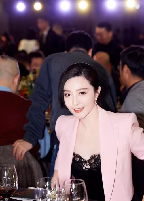 Fan vui mừng Phạm Băng Băng rục rịch trở lại showbiz nhưng nhiều cư dân mạng xứ Trung lại có những ý kiến không tích cực.