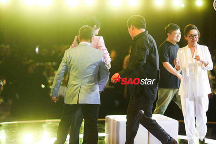 Nữ diễn viên công khai xin lỗi vì trốn thuế và nộp phạt 3000 tỷ đồng nhưng vẫn bị dư luận chỉ trích. Ảnh: Saostar