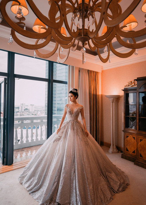 Nói về đám cưới trong tương lai, Huyền My cho biết cô muốn tổ chức kín đáo và hôn lễ sẽ diễn ra trên bãi biển. Ảnh: Dân Việt