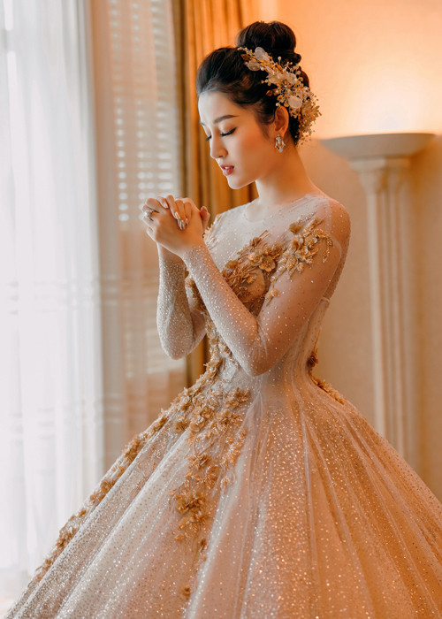 Chia sẻ trên Zing, Huyền My cho biết cô không muốn lập gia đình quá muộn và có thể sẽ rời showbiz sau 2-3 năm tới. Ảnh: Dân Việt