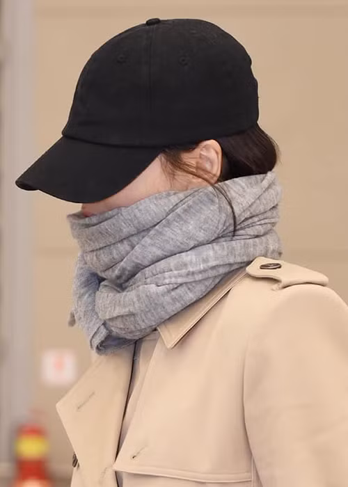 Ve nuoc, Song Hye Kyo khong deo nhan cuoi, khong duoc chong thap tung