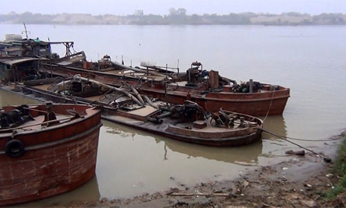 Trang dem mat phuc, truy bat nhung ke rut ruot song Hong