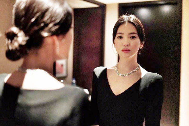 Ảnh sự kiện bị chê già chát, Song Hye Kyo tung loạt ảnh hậu trường đẹp như một tác phẩm nghệ thuật. Ảnh: Sohu