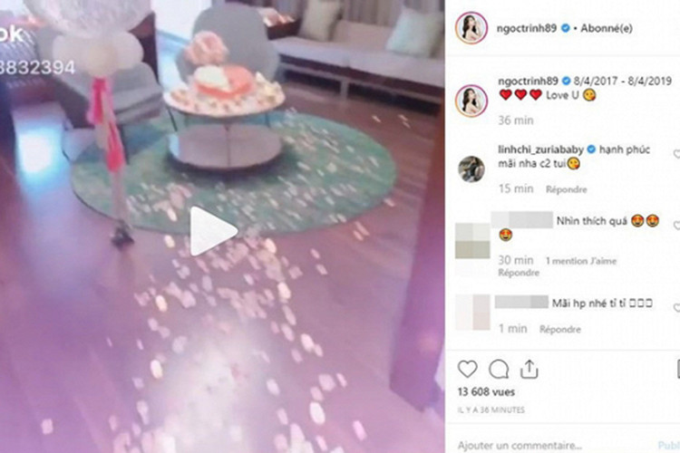 Trên trang cá nhân, Ngọc Trinh vừa đăng tải clip ghi lại hình ảnh cô được bạn trai kỷ niệm 2 năm hẹn hò.