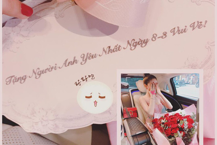 Ngày 8/3, Ngọc Trinh nhận bó hoa kèm tấm thiệp ghi lời ngọt ngào: “Tặng người anh yêu nhất” từ người yêu.