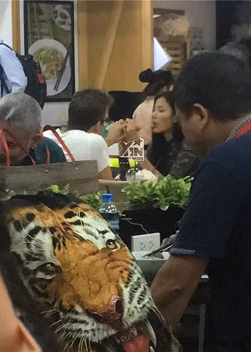 Hoàng Thùy cho biết, cô muốn phát triển sự nghiệp ở Việt Nam thay vì chọn tình yêu với bạn trai đang làm việc ở Anh quốc. Ảnh: Yan