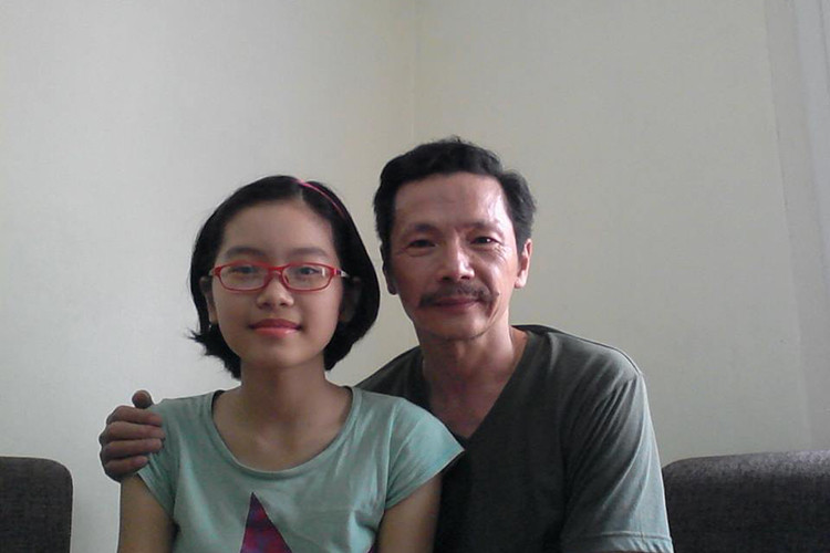 Trong cuộc phỏng vấn trên Đẹp, nam diễn viên phim “Về nhà đi con” tiết lộ bà xã là người hâm mộ các vai diễn của chồng. Ảnh: VTC