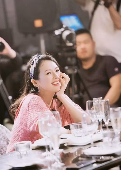 Hình ảnh mỹ nhân đẹp nhất Trung Quốc năm 2011 đẹp hút hồn trong chương trình "Chuyến du lịch lãng mạn của người vợ".