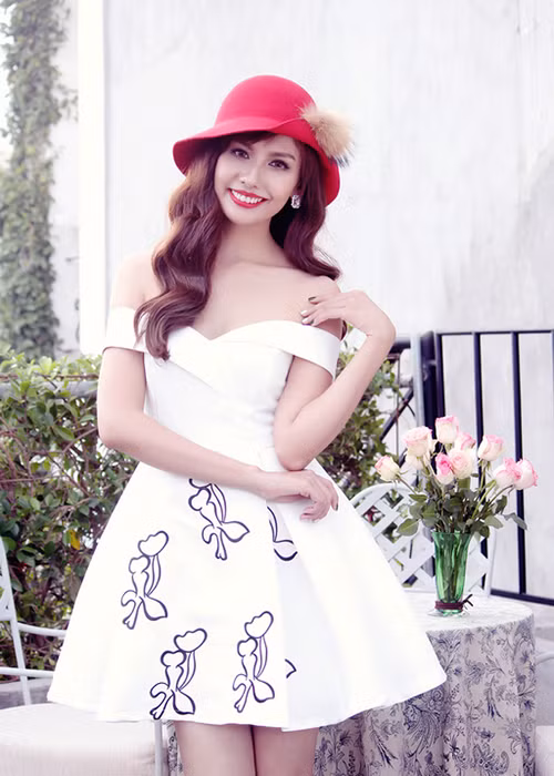 Hình ảnh Thúy Anh khi làm người mẫu. Ảnh: Tạp chí thời đại