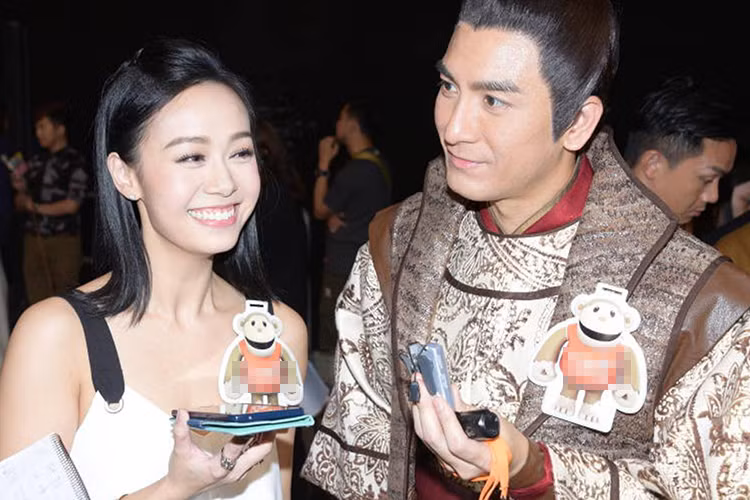 Ngoài ra, dù là con trai một nhưng Mã Quốc Minh lại vì bạn gái mà không ở chung với bố mẹ.