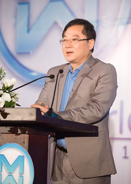 Theo quy định, thí sinh đoạt vương miện Hoa hậu Thế giới – Việt Nam sẽ chính thức đại diện Việt Nam tham dự Hoa hậu Thế giới.