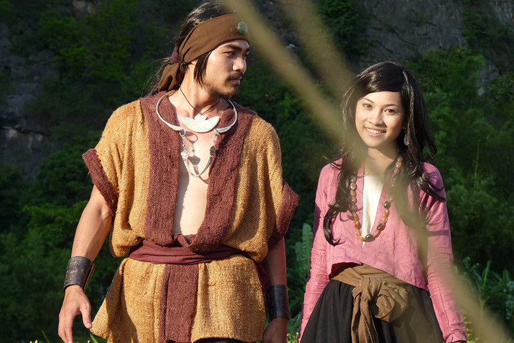 Trọng Hùng từng đóng một số bộ phim như "Con mắt bão", "Người phán xử","Ý chí độc lập", "Căn phòng".