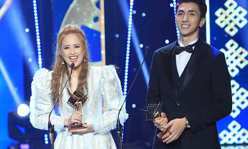 Canh dieu vang 2018: Loat chien thang gay tranh cai, vang ngoi sao