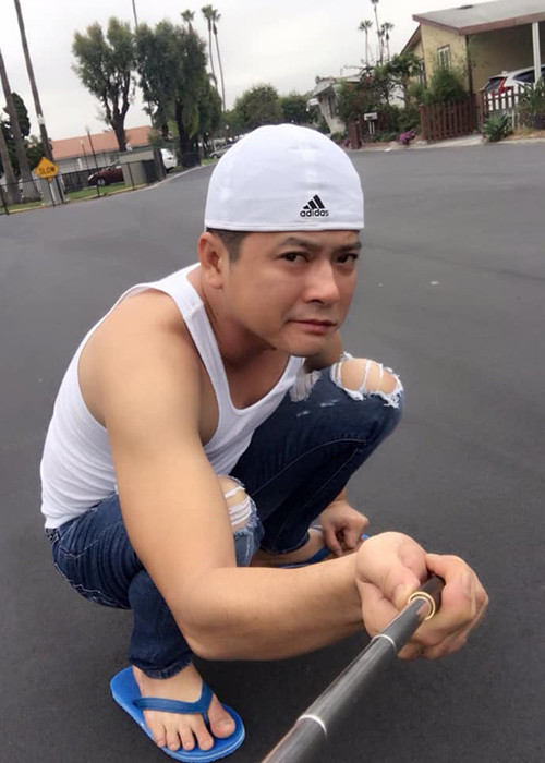 Nam diễn viên phim "Gạo nếp gạo tẻ" bỏ sự nghiệp diễn bởi thu nhập bấp bênh. Ngoài ra, anh cũng không muốn thấy vợ con chờ đợi mình ở Mỹ.