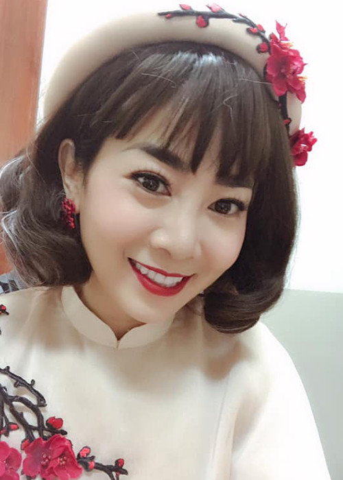 Nữ diễn viên hiện không cần phải đến bệnh viện nhưng vẫn uống thuốc để điều trị bệnh ung thư phổi.