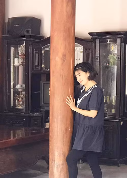 Để đảm bảo sức khỏe của Mai Phương, ê-kíp hạn chế các phân đoạn chạy nhảy nhưng giữ nguyên tính cách của nhân vật Sáu Nhú.