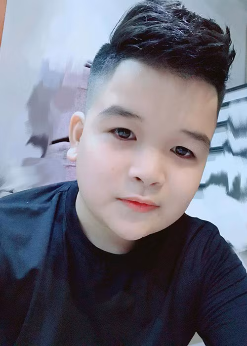 "Có thể là hôm đấy em bị gài chất kích thích vào trong cốc, bản thân vô tình uống giao lưu với mọi người nên gặp phải sự cố. Sự việc chỉ là một tai nạn thôi”, “Cu Thóc” thanh minh. Trước diễn viên “Cu Thóc”, Châu Việt Cường cũng lao đao vì ma túy. Ảnh: Ngôi sao