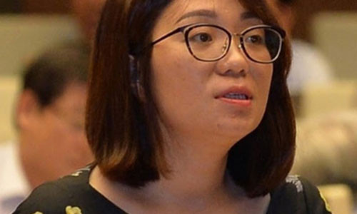 Xu ly gian lan trong thi cu: Khong cong khai de tao ra “vung cam”