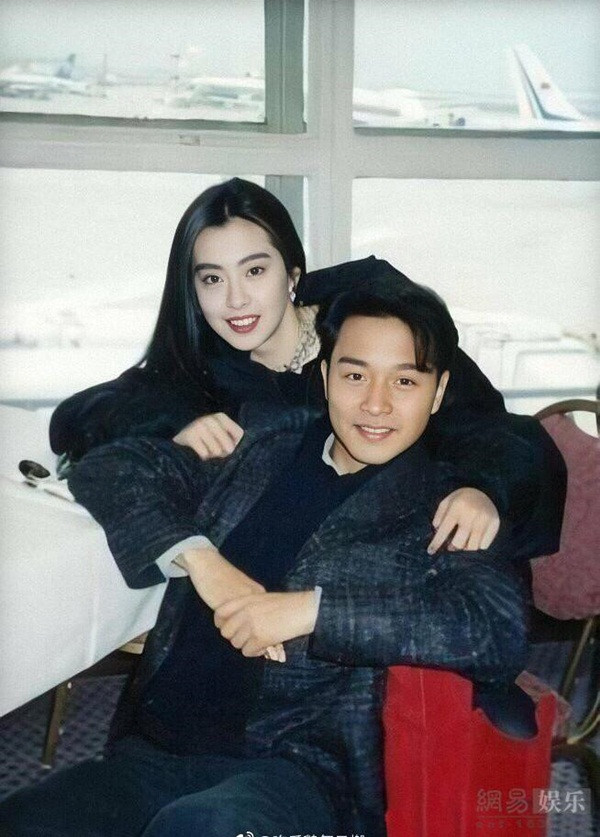 Bộ phim cuối cùng của Vương Tổ Hiền là Mỹ lệ Thượng Hải. Phim ra mắt vào năm 2004 nhưng từ thời diểm này cô không còn quan tâm tới showbiz. Cô cũng từ chối xuất hiện trong các hoạt động quảng bá phim. Giới thạo tin Hong Kong cho hay Vương Tổ Hiền đoạn tuyệt với showbiz sau cú sốc Trương Quốc Vinh tự sát. 16 năm qua, Vương Tổ Hiền vẫn nhớ về bạn thân. Trong ngày giỗ thứ 16 của đồng nghiệp, cô viết: "Anh và em như chưa bao giờ xa cách, 16 năm trôi qua như một chớp mắt".