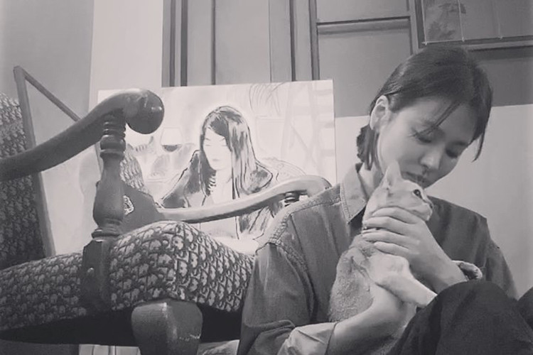 Tin đồn Song Hye Kyo - Song Joong Ki đã râm ran trong thời gian dài bởi hai người trong cuộc không hề lên tiếng.