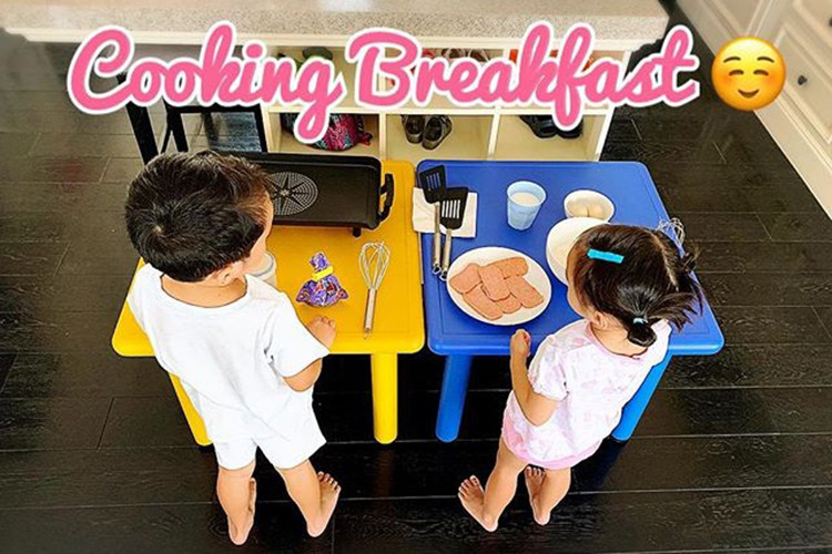 Bé Richard và bé Chloe nhà Tăng Thanh Hà dường như khá nghịch ngợm.