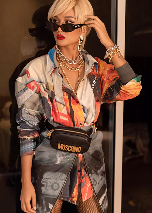 Sau 5 tháng rời Hoa hậu Hoàn vũ Thế giới 2018, H'hen Niê dường như vẫn nhận được sự chú ý của dân mạng lẫn truyền thông quốc tế.