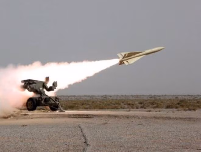 Bốn loại radar gồm: đài radar bắt mục tiêu tầm cao AN/MQP-35, đài radar bắt mục tiêu bay thấp AN/MPQ-34, đài radar chiếu dọi mục tiêu năng lượng cao AN/MPQ-33/39 (dùng để theo dõi mục tiêu, dẫn đường tên lửa) và đài radar xác định cự ly AN/MPQ-37.