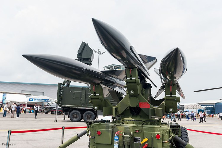 Thành tích đáng nể phục mà tên lửa này đạt được đó là trong cuộc "Chiến tranh tiêu hao", hệ thống tên lửa Hawk đã hạ 1 chiếc Il -28, 4 chiếc Su-7, 4 chiếc MiG-17, 3 chiếc MiG-21 của Không quân Ai cập.